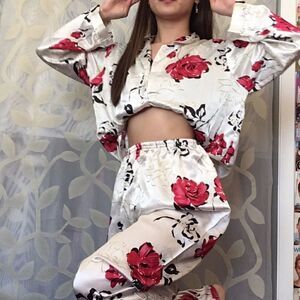‎satin floral cream pajamas